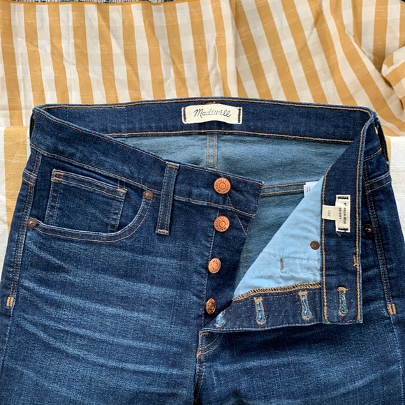 Madewell 9" Mid-Rise Skinny Jeans: Button-Front Edition- 28 Petite - Picture 7 of 14